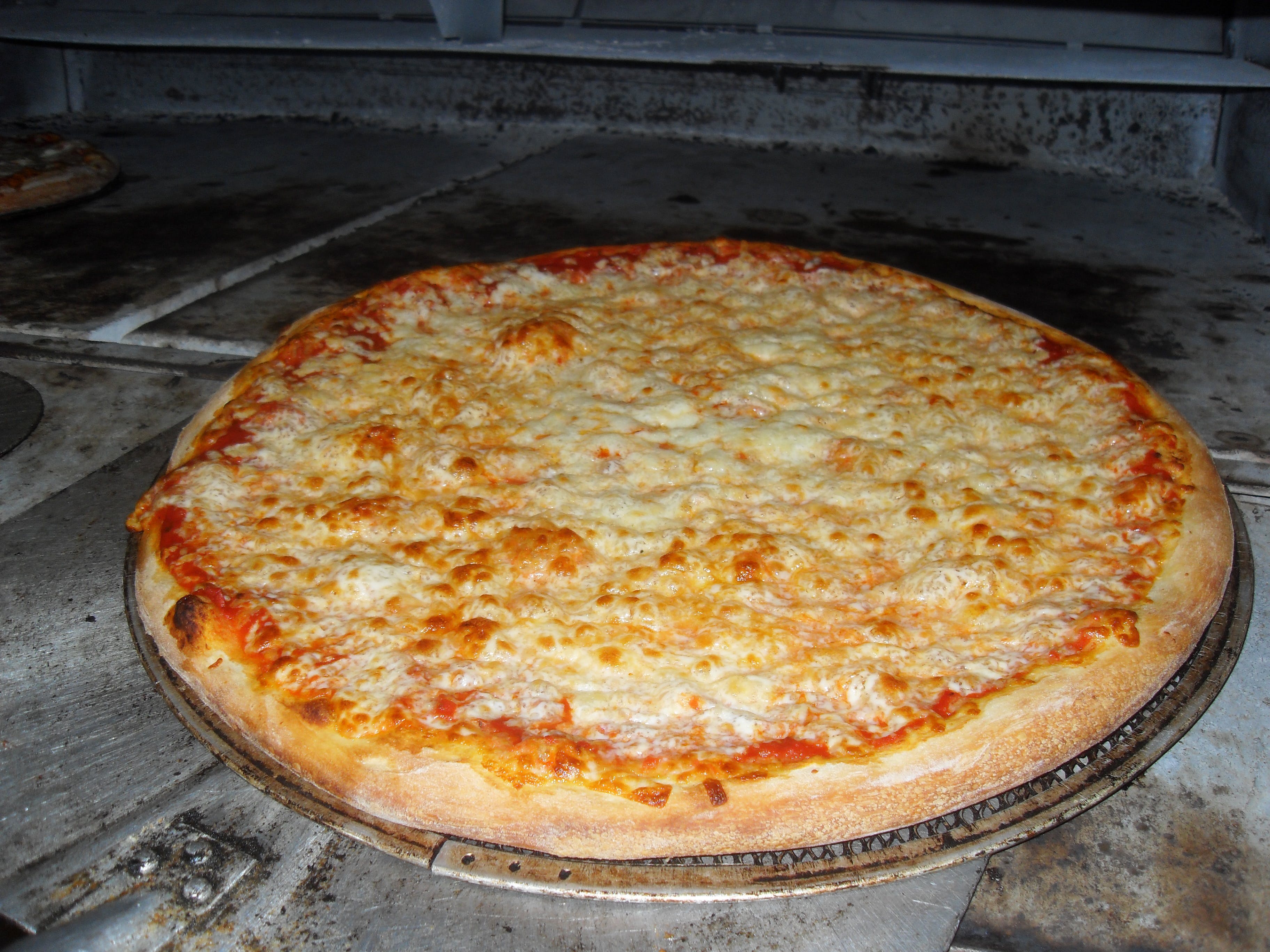 DC's Pizza & Catering hero